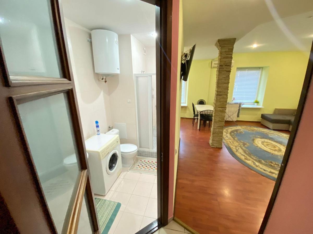 White New Apartments Ultracentral 2-Rooms In The Heart Chisinau Bagian luar foto