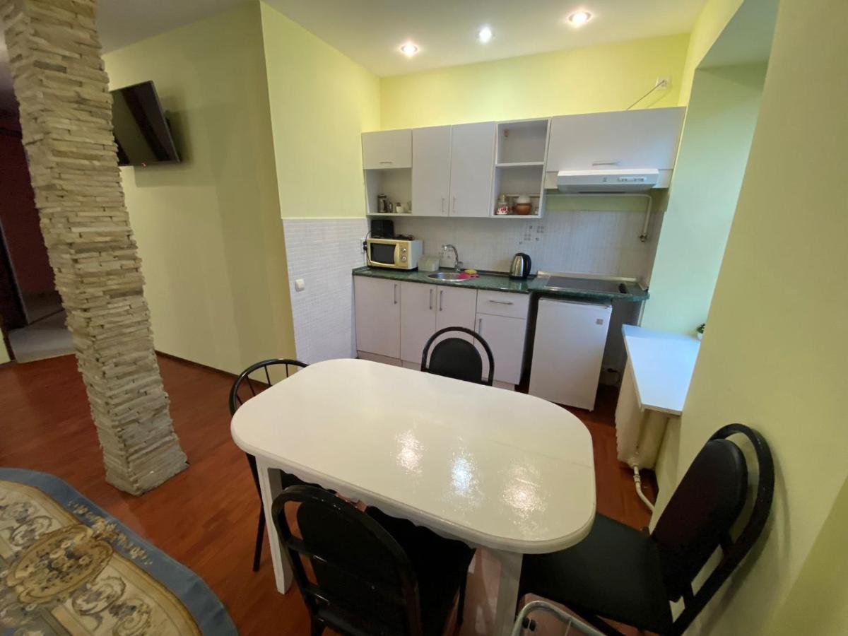 White New Apartments Ultracentral 2-Rooms In The Heart Chisinau Bagian luar foto